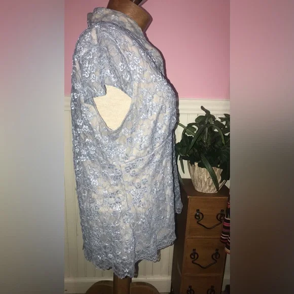 Lane Bryant lace blouse - Picture 4 of 6